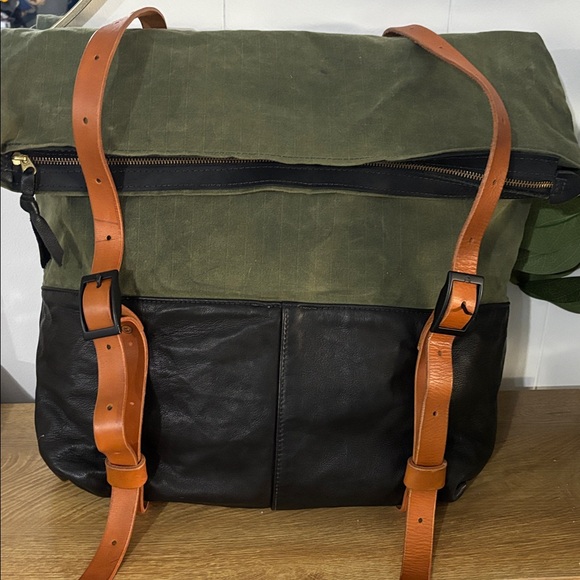 Awl Snap Waxed Canvas Leather Adjustable Backpack Tote Olive Green Black Tan - Picture 16 of 16